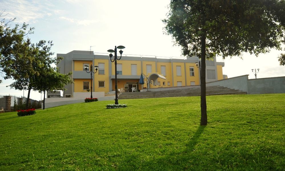 Hotel Balai Porto Torres Exterior foto